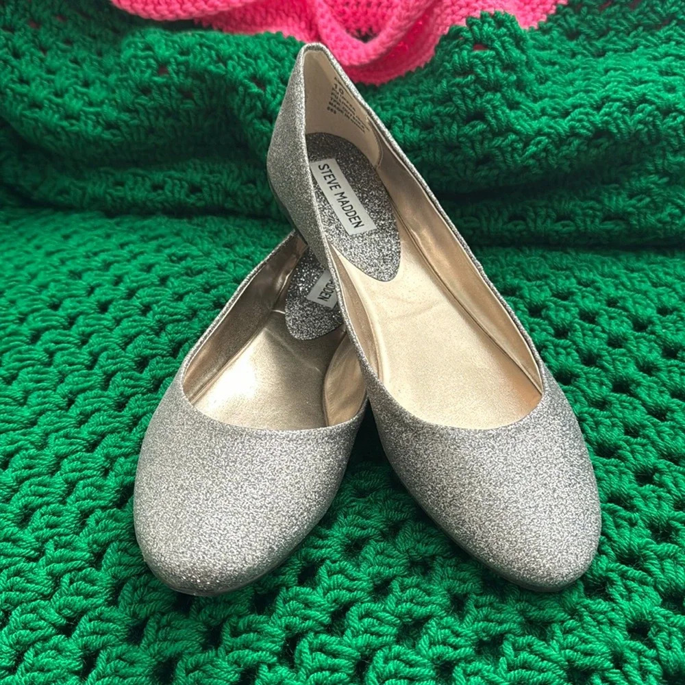 Steve Madden Silver Glitter Flats